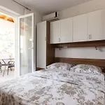 Ruzmarin 4* Krk Town